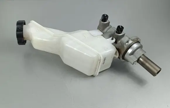 KIA Telluride Master brake cylinder