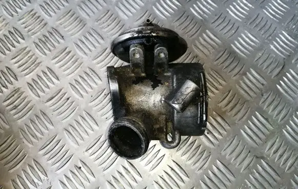Mercedes-Benz E W210 EGR valve A6110900754