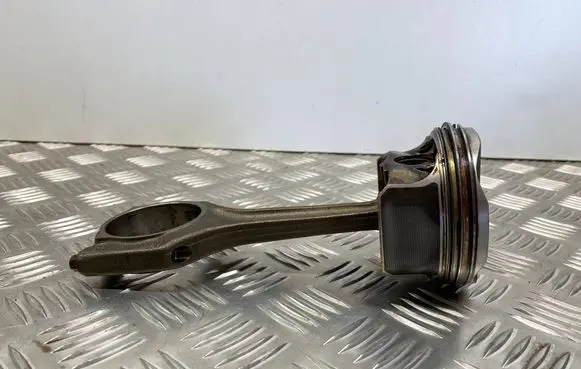 BMW 3 E90 E91 Piston with connecting rod 7589197