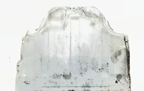 Renault Trafic II (X83) Engine splash shield/under tray 8200832572