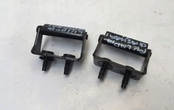Tailgate/trunk/boot hinge