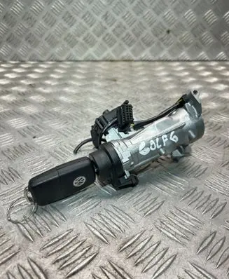 Volkswagen Golf VI Ignition lock 1K0905851B