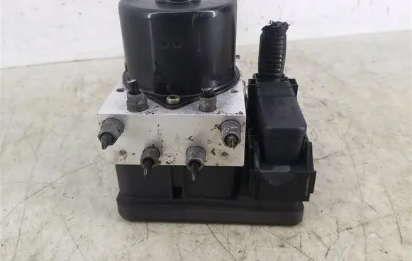 Mazda 3 ABS Pump 3M512C405AE