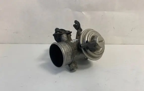 Mercedes-Benz C W202 EGR valve A6110980417