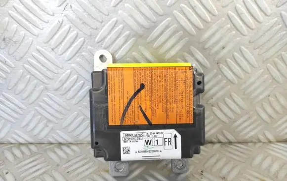Nissan Qashqai Airbag control unit/module 988204EH0C 627260200 AE4EH16Z220010