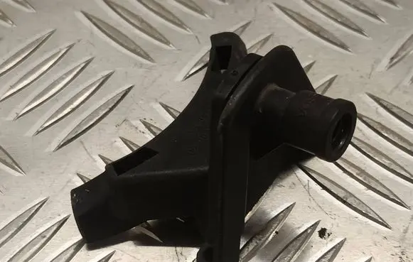 Mercedes-Benz CLS C218 X218 Pneumatic air compressor intake pipe/hose A2123230040
