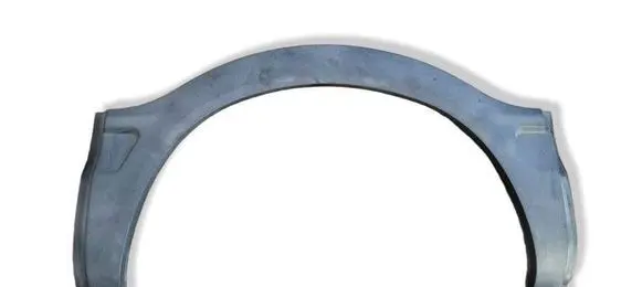 Iveco Daily 5th gen Rear arch trim 504099744 1S89ZS000