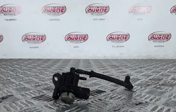 Vacuum valve