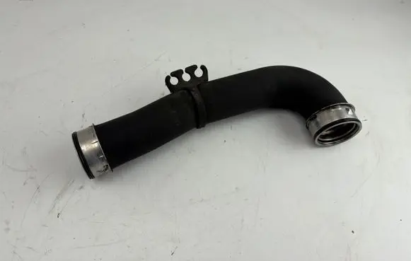 Skoda Octavia Mk2 (1Z) Intercooler hose/pipe 1K0145838N
