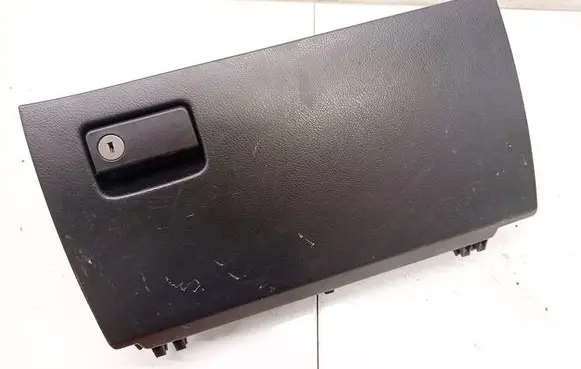 Toyota RAV 4 (XA30) Glove box 5555042040