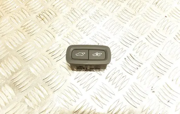 Volvo V60 Tailgate/boot open switch button 31674801