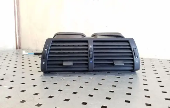 BMW X5 E53 Dash center air vent grill 64228402221