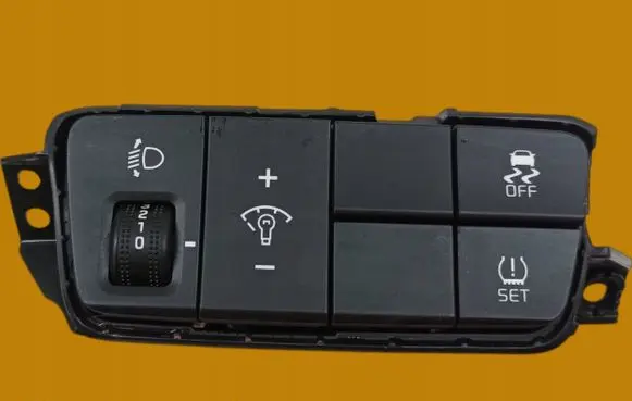 KIA Stonic Central console control unit 84757-H8AA0