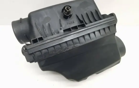 Ford Explorer VI Air filter box L1M39A600BC L1M39643AC