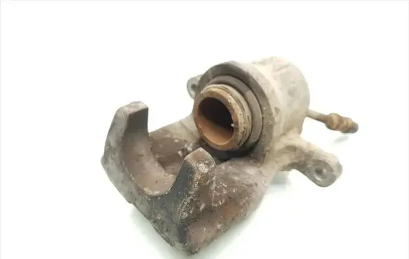 Toyota RAV 4 (XA30) Rear brake caliper