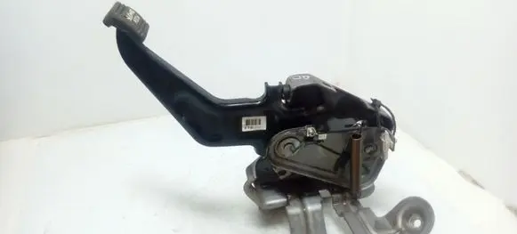 Hyundai Santa Fe Handbrake/parking brake lever assembly 597102B900