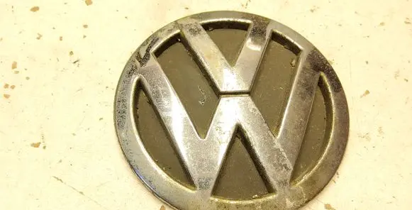 Volkswagen Sharan Manufacturers badge/model letters 7M3853630