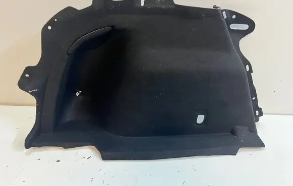 Mazda 3 III Trunk/boot lower side trim panel BJT668870