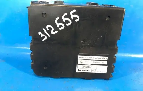 Toyota Prius (XW20) ABS control unit/module 8968047020