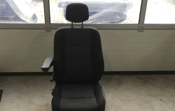 Renault Master III Front driver seat 