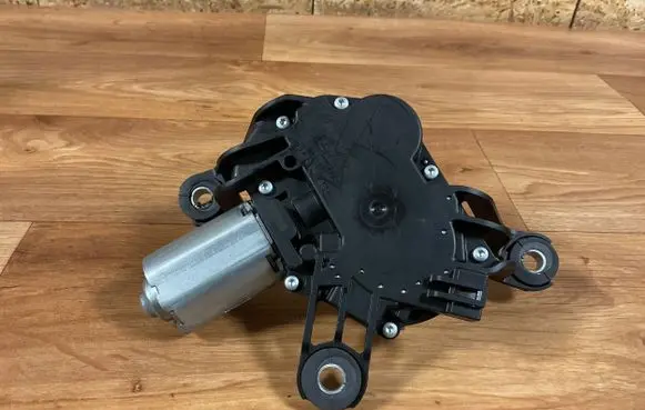 Opel Astra H Rear window wiper motor 13105981 09020400 0390201591