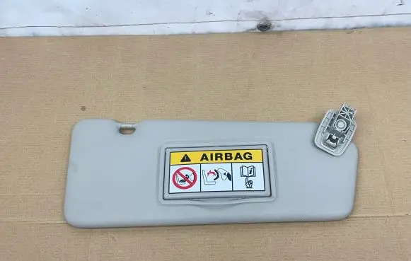 Sun visor