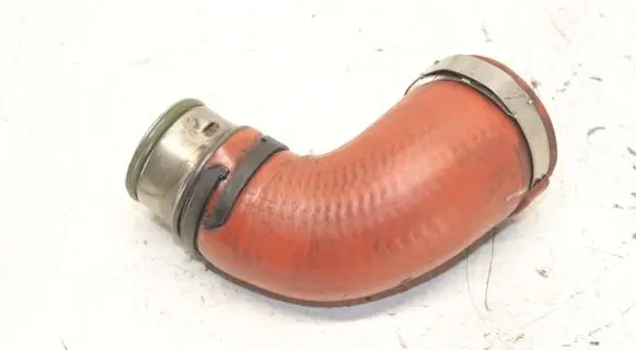 Intercooler hose/pipe