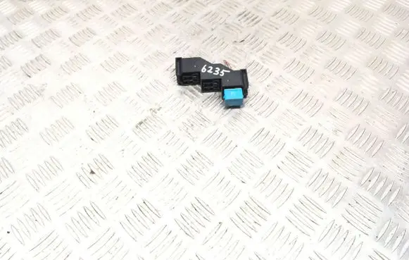 Toyota Land Cruiser (J120) Other relay 9098702027 1567002870