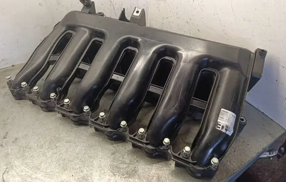 BMW X3 E83 Intake manifold 7790701