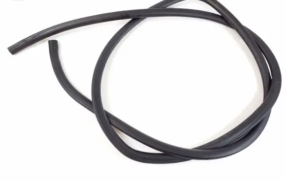 Rear door rubber seal (on body)