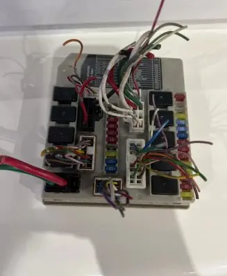 Nissan Micra Fuse box set 422k18