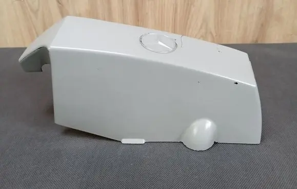Mercedes-Benz SLK R170 Engine cover (trim) 1111580685 A1111580685