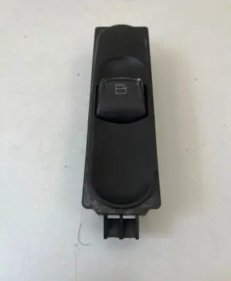 Mercedes-Benz Vito Viano W639 Electric window control switch A6395450613 0ZZGS003