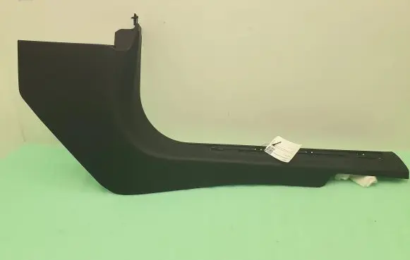 Maserati Levante Front sill trim cover 670040373 670047134 6700471135