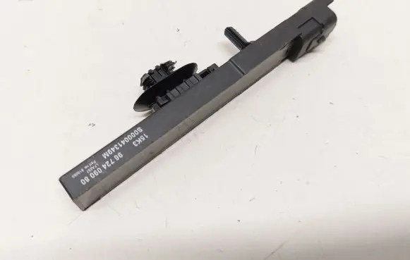 Citroen C4 II Picasso Keyless system antenna 9672409080