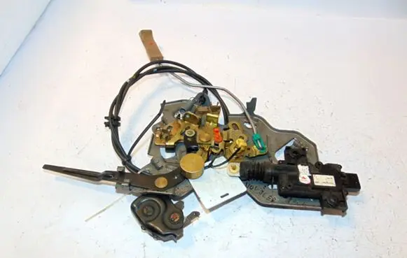 Chrysler Voyager Sliding door lock 4897396AA 4675790 4894069AB