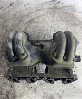 Volkswagen Polo Intake manifold 030129711BC