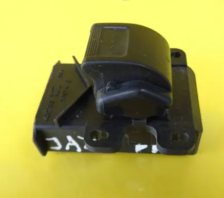 Honda Jazz Electric window control switch M20783