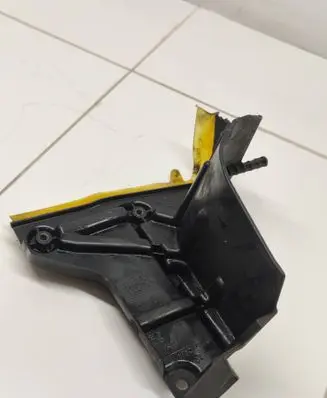 Other engine bay part