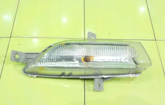 Opel Astra J Front indicator light 662588537 PRAWY