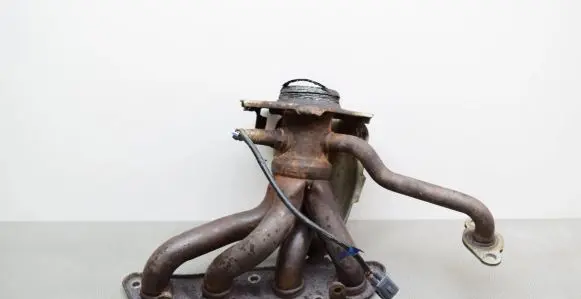 Toyota Prius (XW30) Exhaust manifold