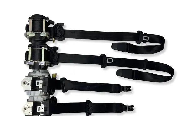 Audi A4 S4 B9 Set of seat belts 