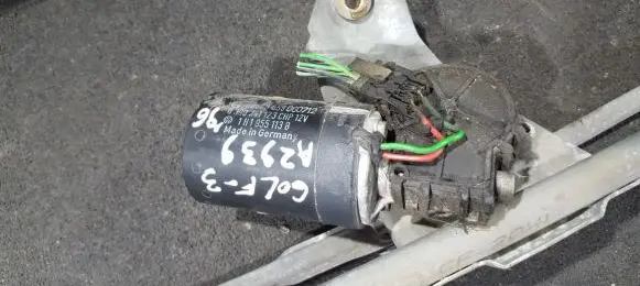 Volkswagen Golf III Wiper motor 1H1955113B 0390241123CHP