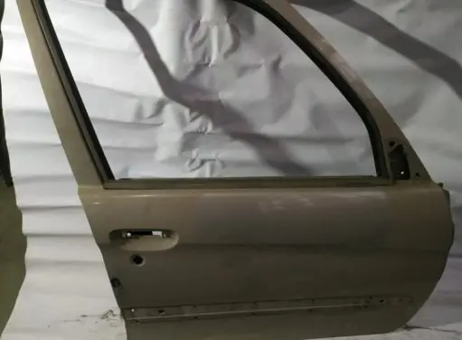 Citroen Xsara Picasso Front door pilkos