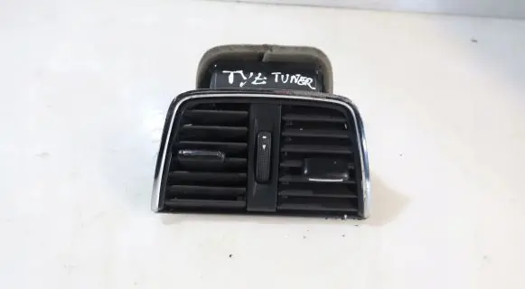 Skoda Octavia Mk3 (5E) Dashboard air vent grill cover trim 