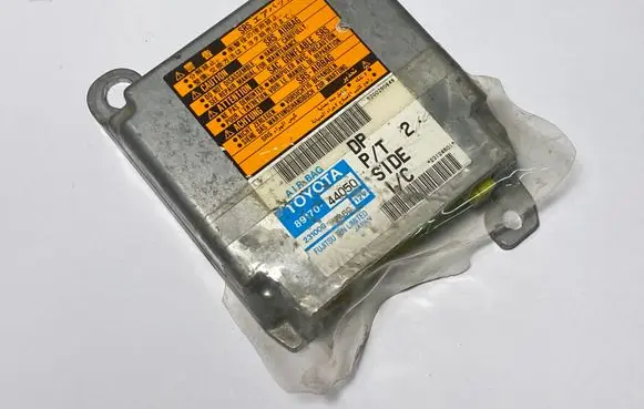 Toyota Avensis Verso Airbag control unit/module 8917044050 2310002460