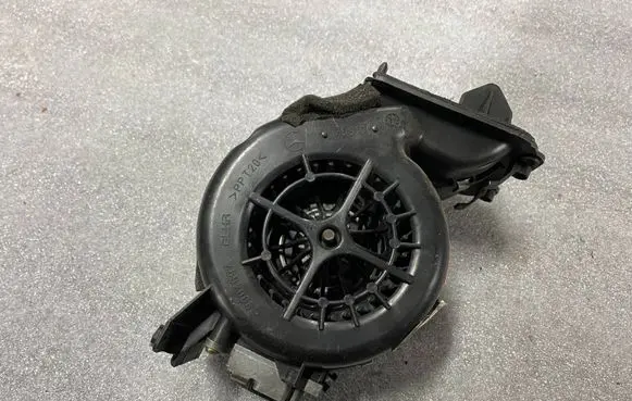 Mercedes-Benz S W220 Heater fan/blower a2038300308