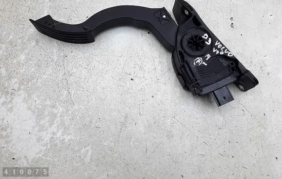Volvo V40 Accelerator throttle pedal 31280597