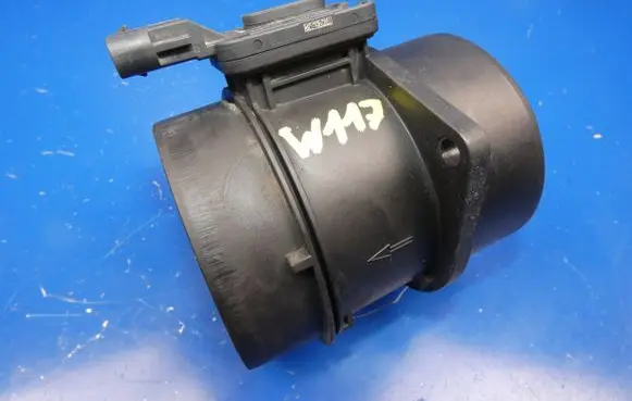 Mercedes-Benz CLA C117 X117 W117 Mass air flow meter A6450900048 0007 LM0042