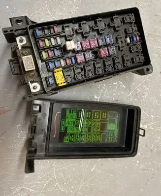 KIA Sorento Fuse module 911603E070 1006208067